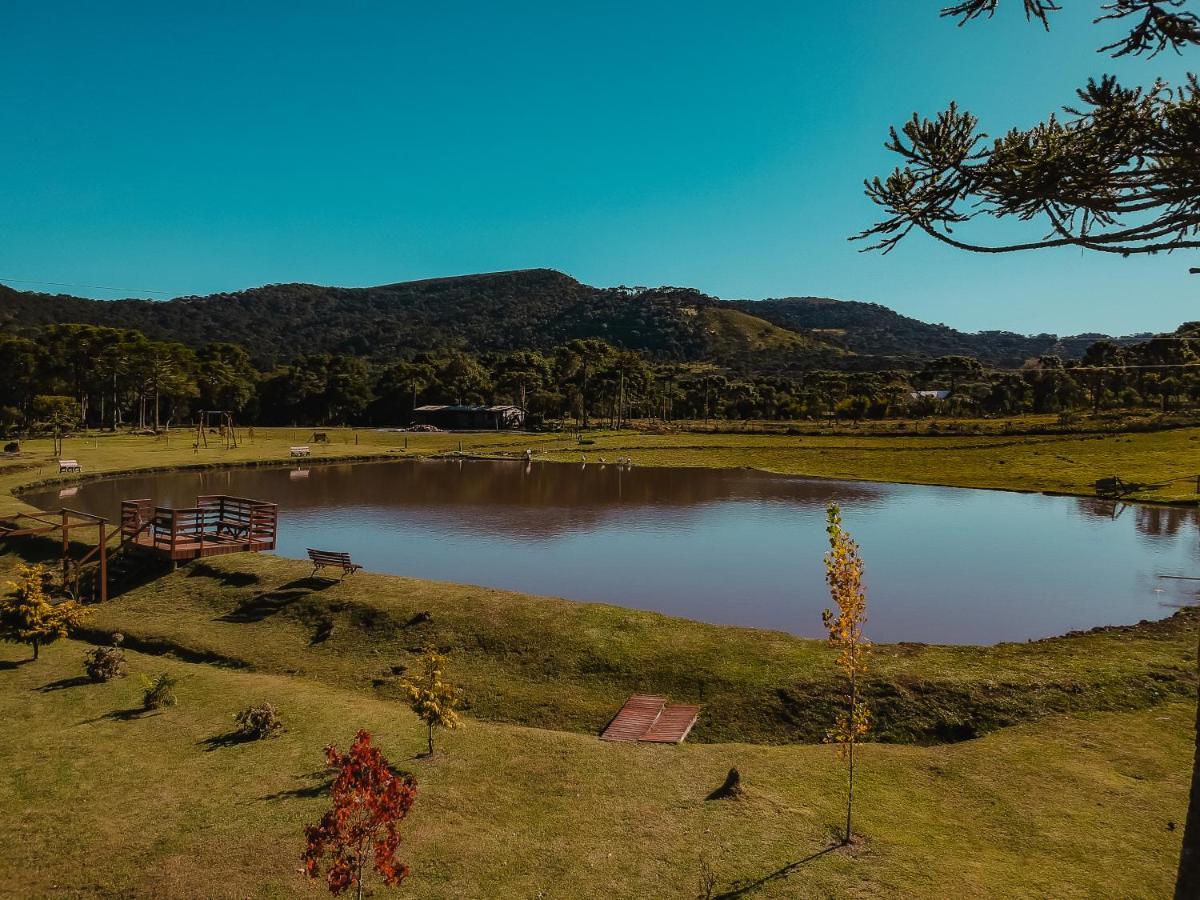 Pousada Lago Da Colina Урубиси Екстериор снимка