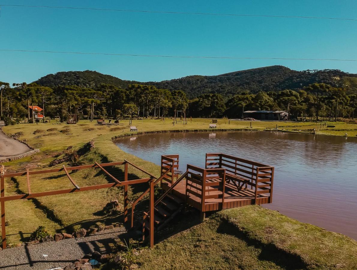 Pousada Lago Da Colina Урубиси Екстериор снимка